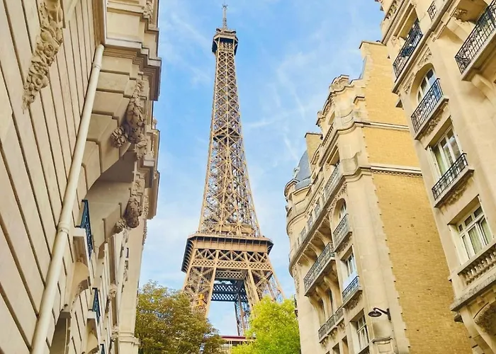 Au Coeur Du 16e, Proche Tour Eiffel *